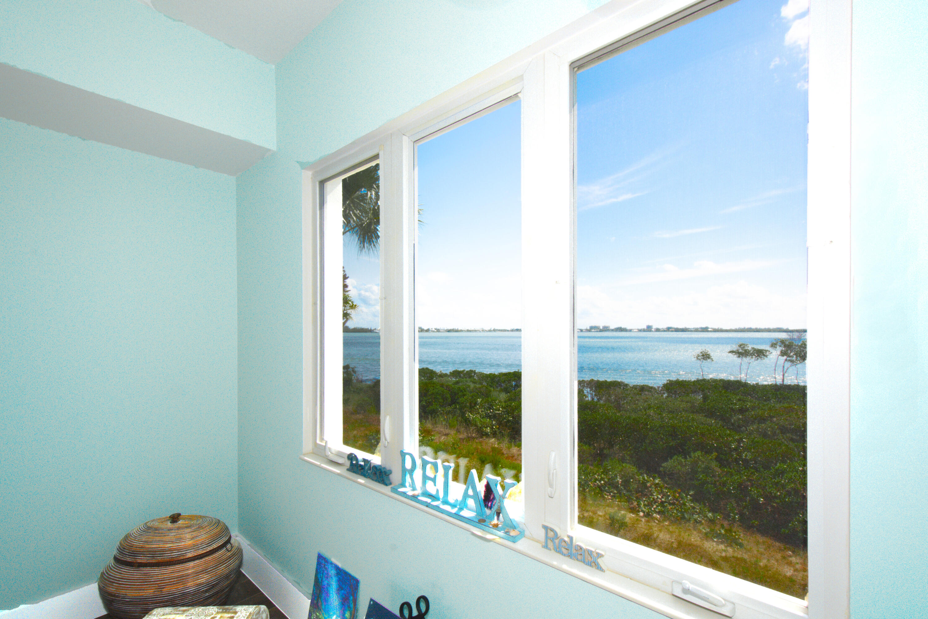 HARBOUR ISLE AT HUTCHINSON ISLAND WEST, A CONDOMIN - Residential