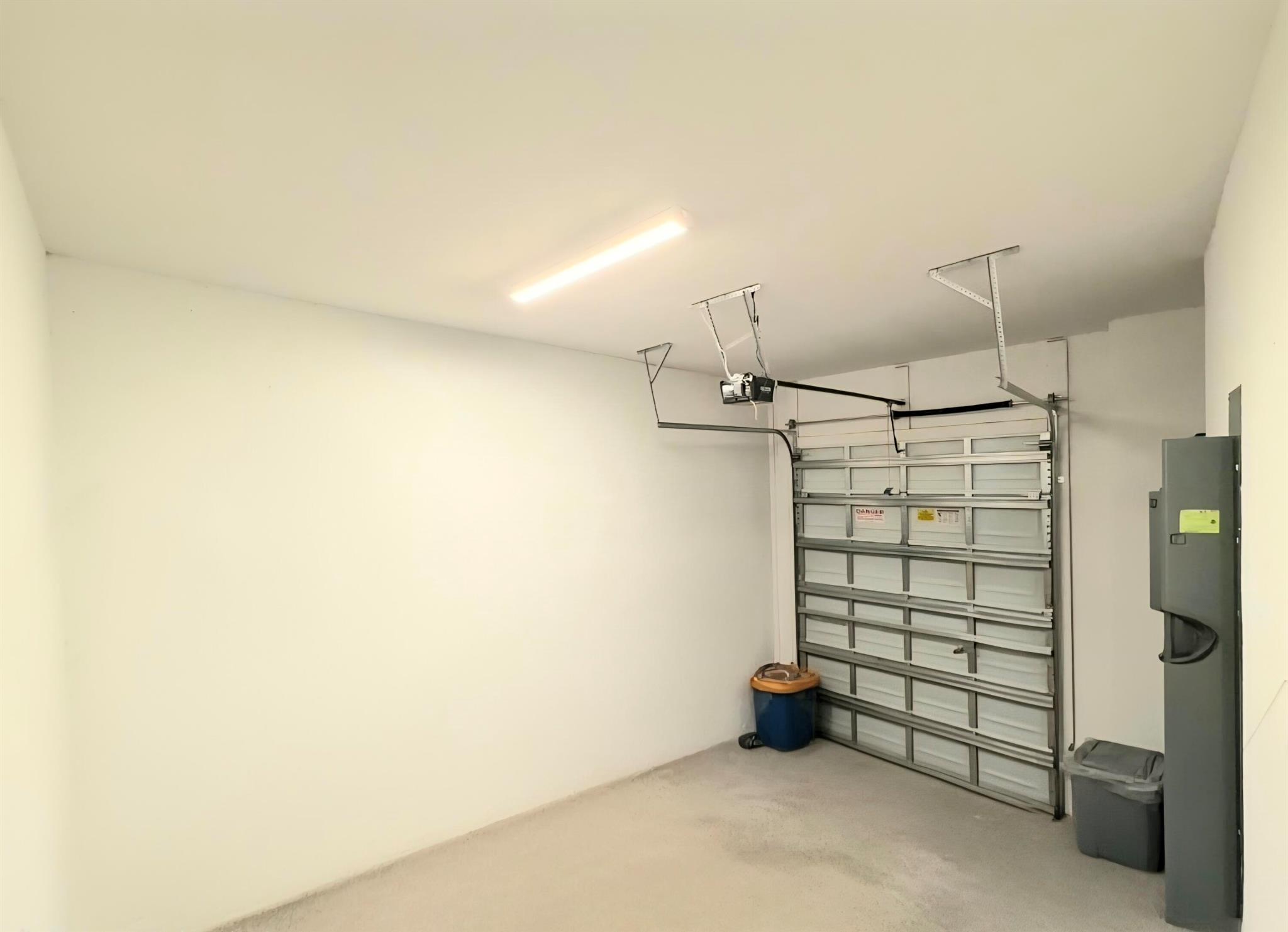 LAKESHORE AT THE FOUNTAIN - Residential