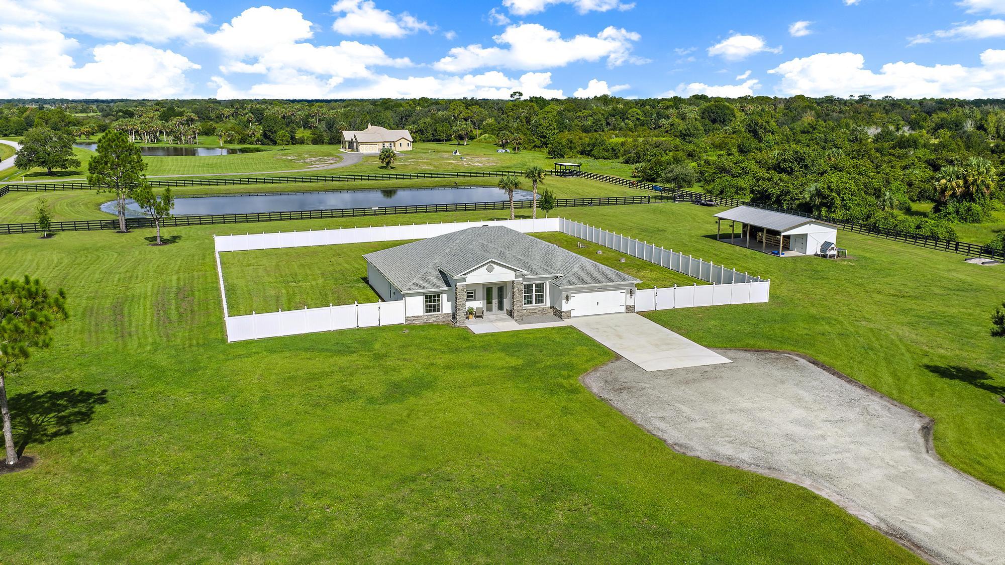 BRIDLEWOOD RANCHES - Residential