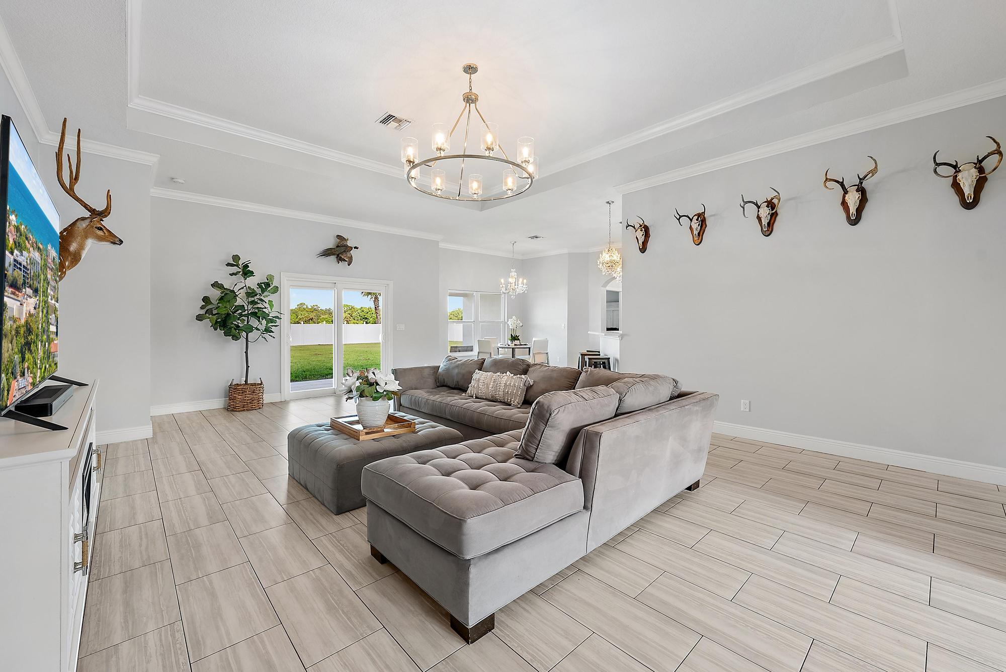 BRIDLEWOOD RANCHES - Residential