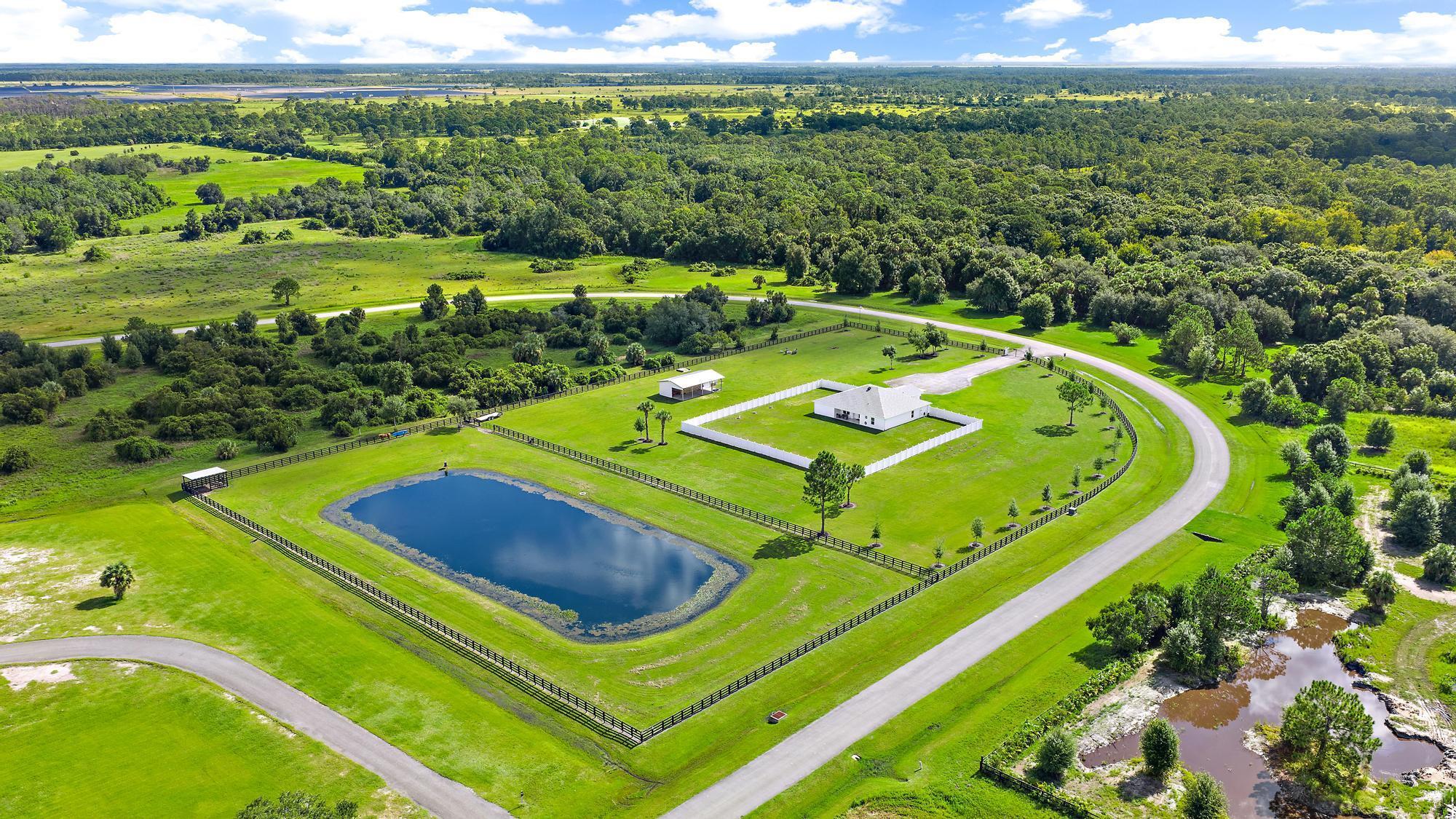 BRIDLEWOOD RANCHES - Residential