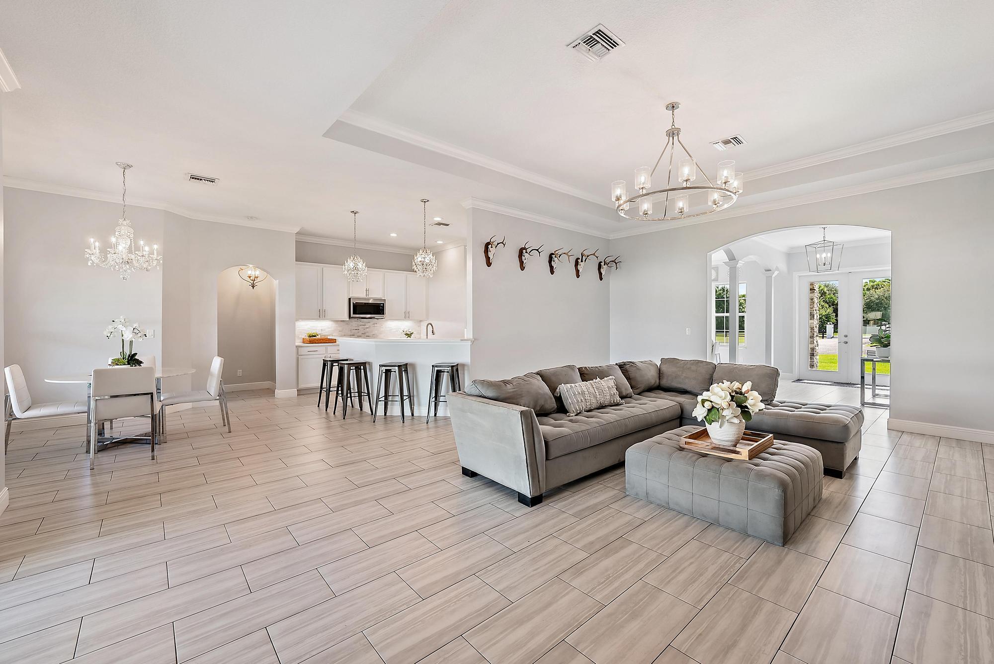 BRIDLEWOOD RANCHES - Residential