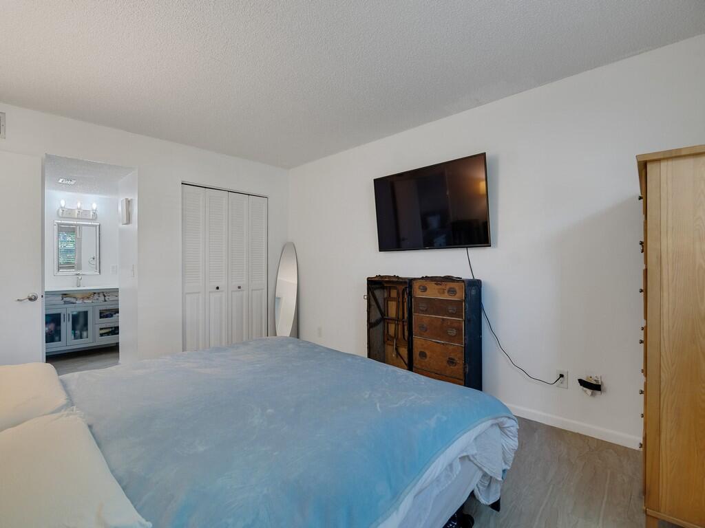 TROPIC GROVES CONDO - Residential