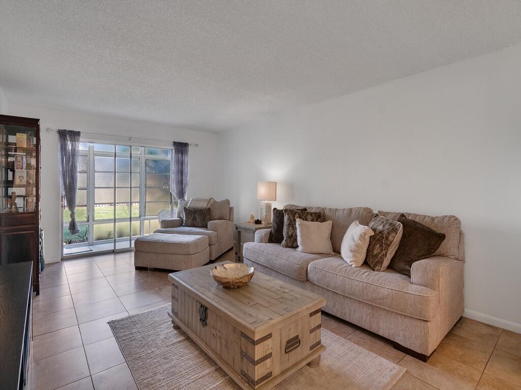 TROPIC GROVES CONDO - Residential