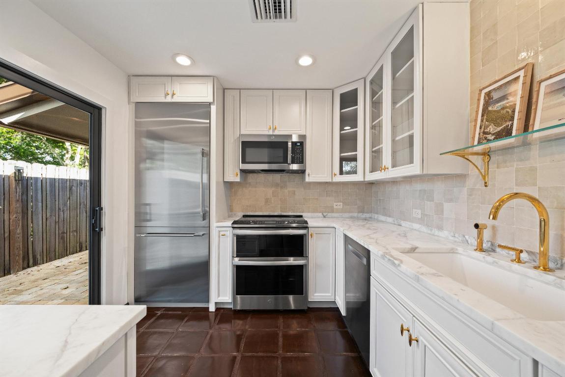 GOLF AND TENNIS VILLAGE PH 2A - Residential