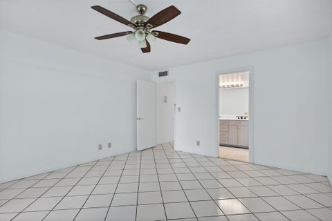 Tiny photo for 2201 Lucaya Bend #A1, Coconut Creek, FL 33066 (MLS # B26011023)