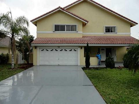 710 NW 207th Ave Pembroke Pines FL 33029