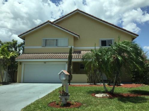 710 NW 207th Ave