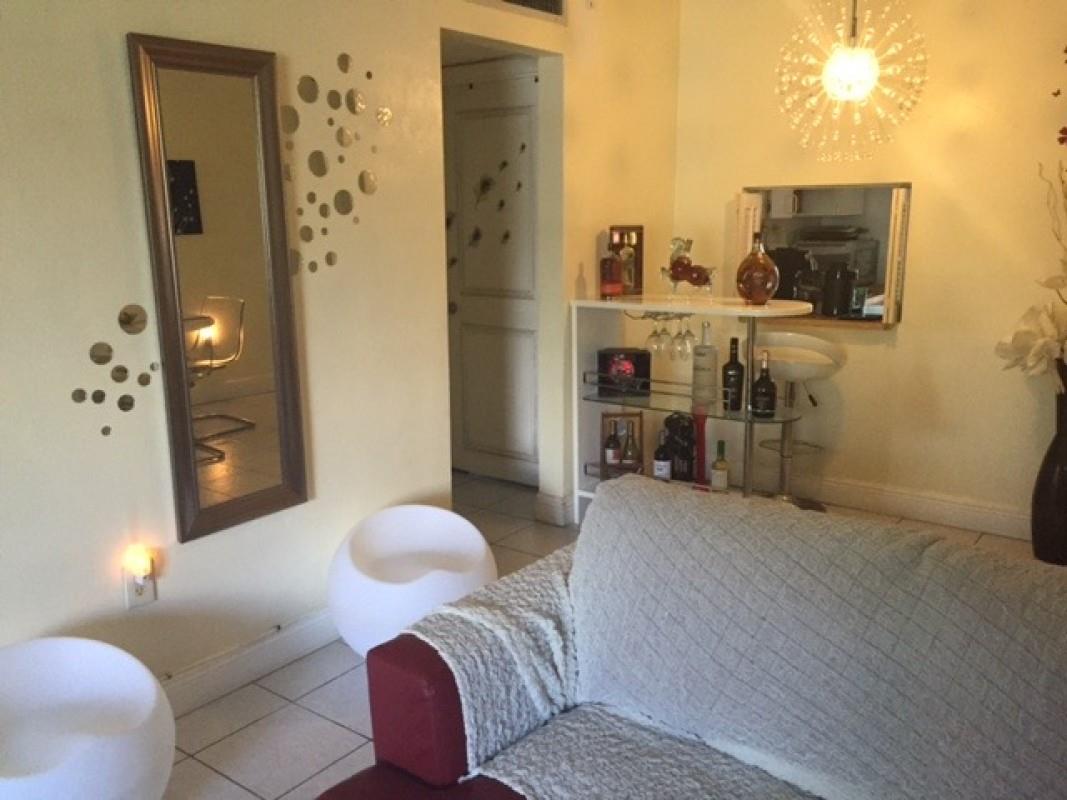 Sky Lake Gardens Condo 02 - Residential Lease