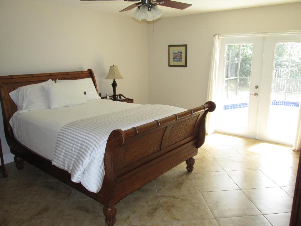 DELAIRE COUNTRY CLUB - Residential Lease