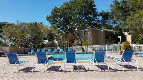 1731 NW 96th Terrace 2C Pembroke Pines FL 33024