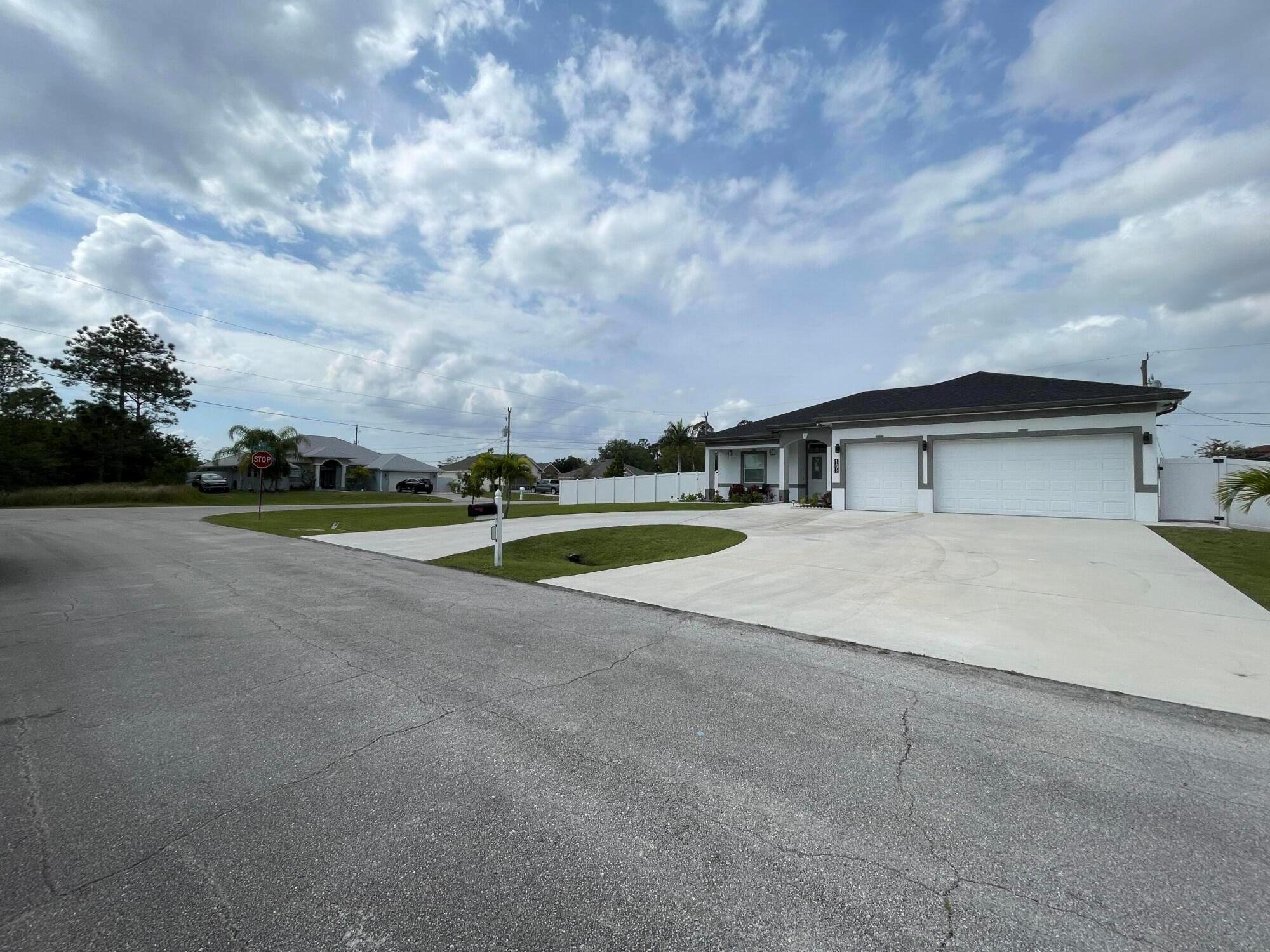 PORT ST LUCIE SECTION 35 - Residential