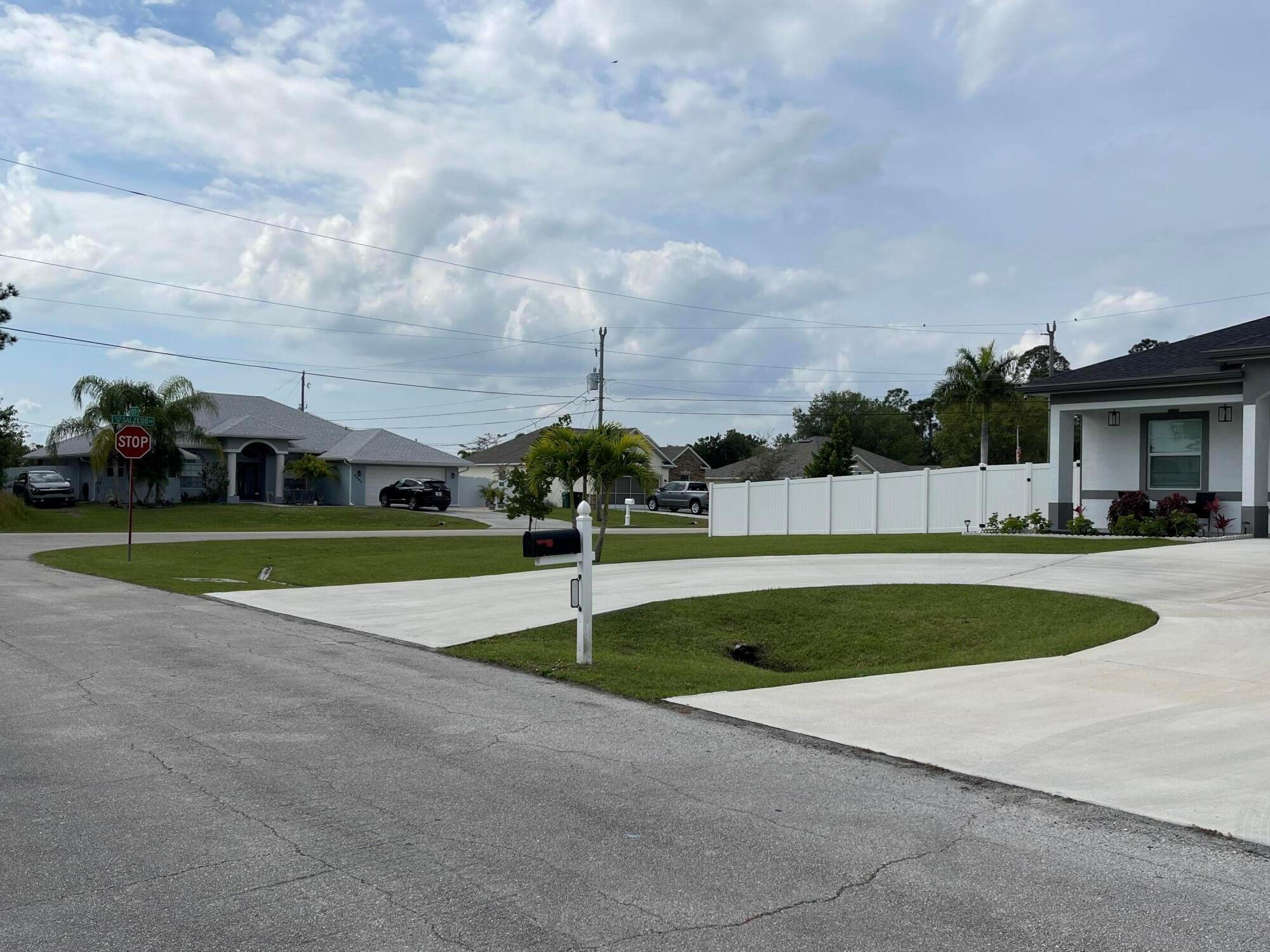 PORT ST LUCIE SECTION 35 - Residential