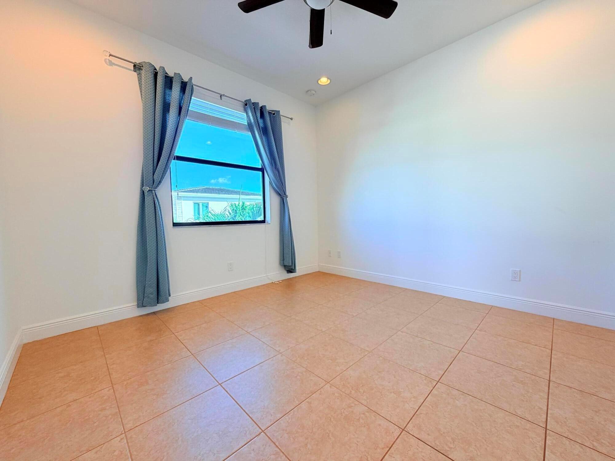 ALTON - Residential Lease