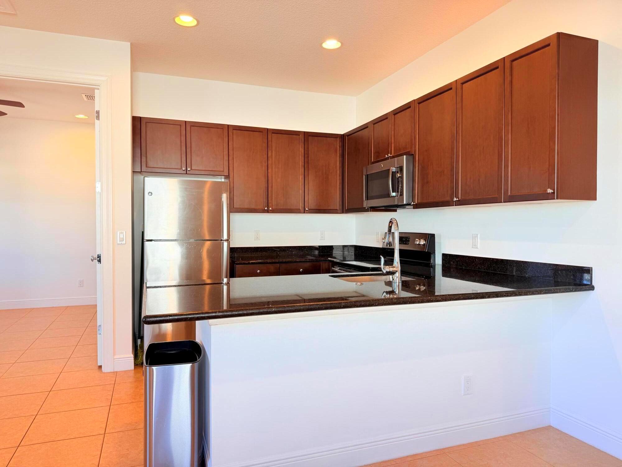 ALTON - Residential Lease