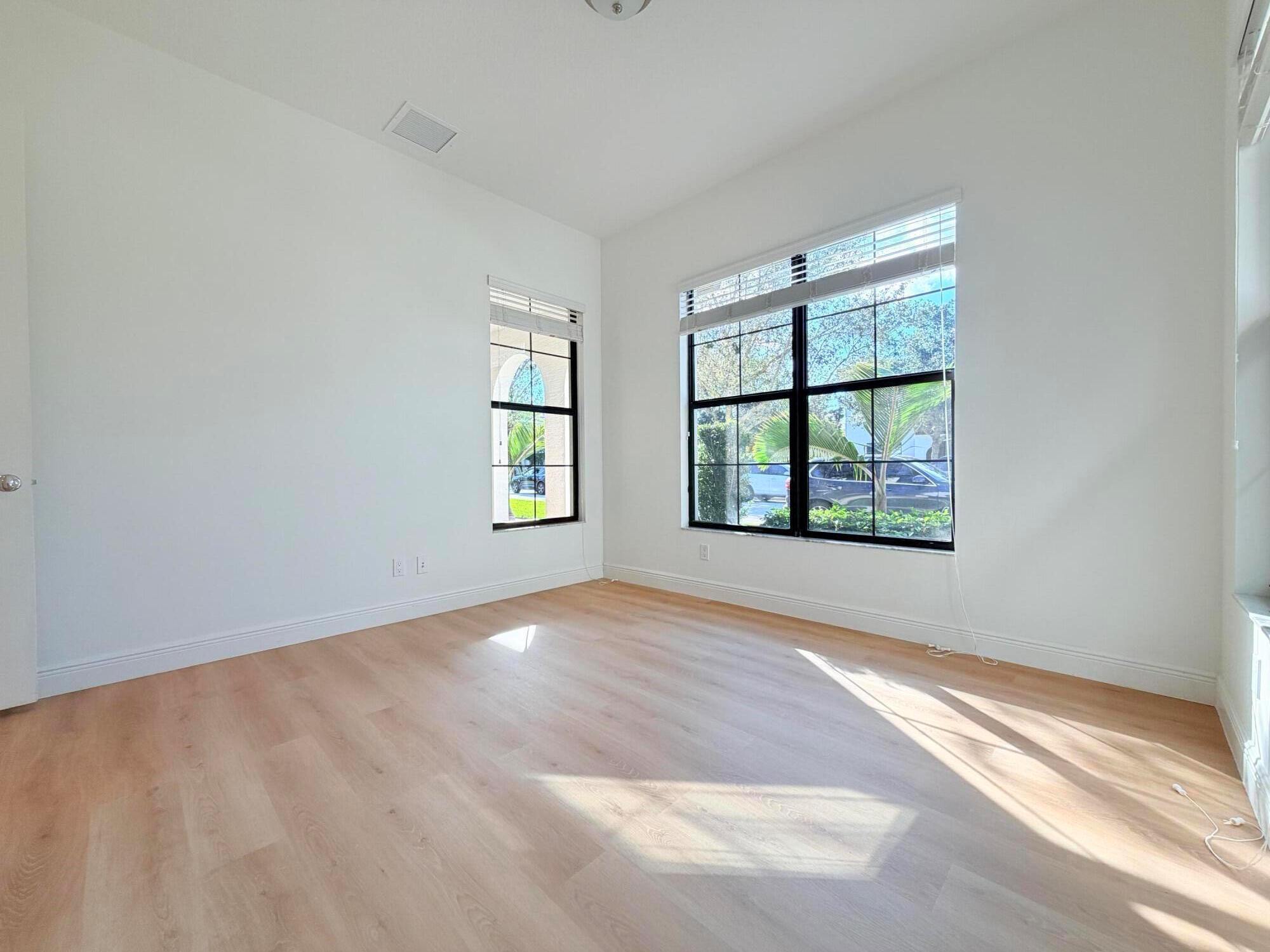 ALTON - Residential Lease