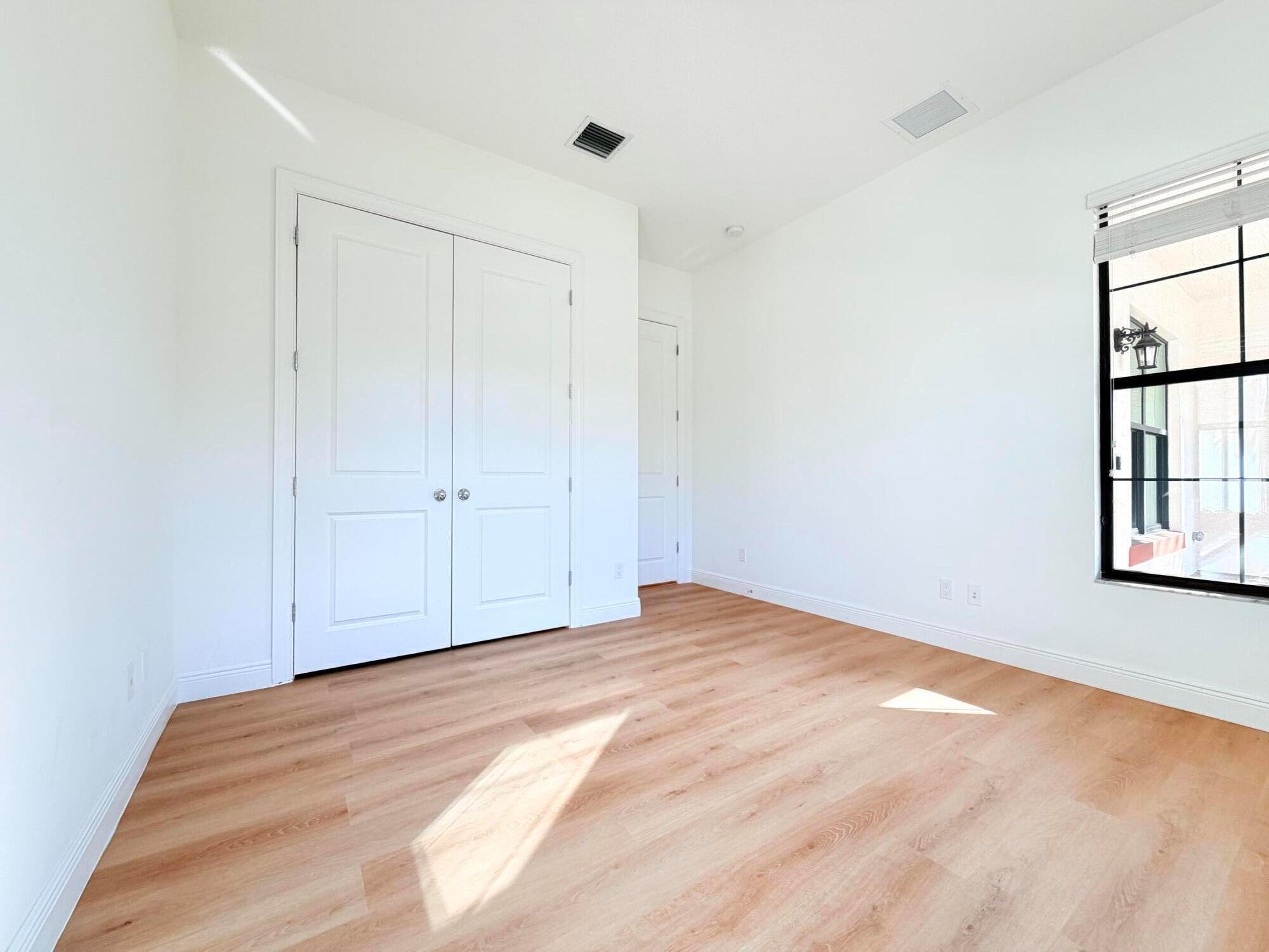 ALTON - Residential Lease