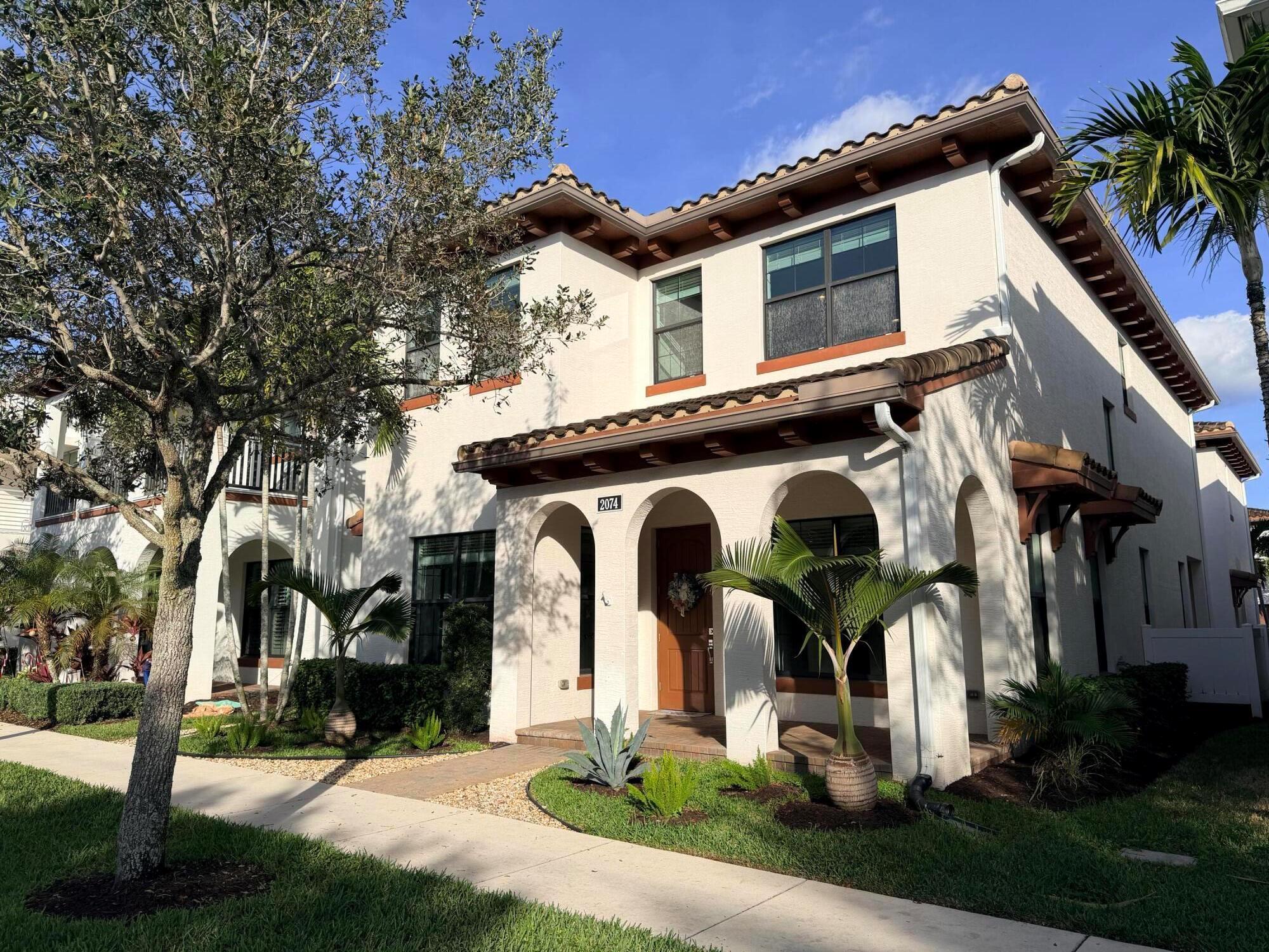 ALTON - Residential Lease