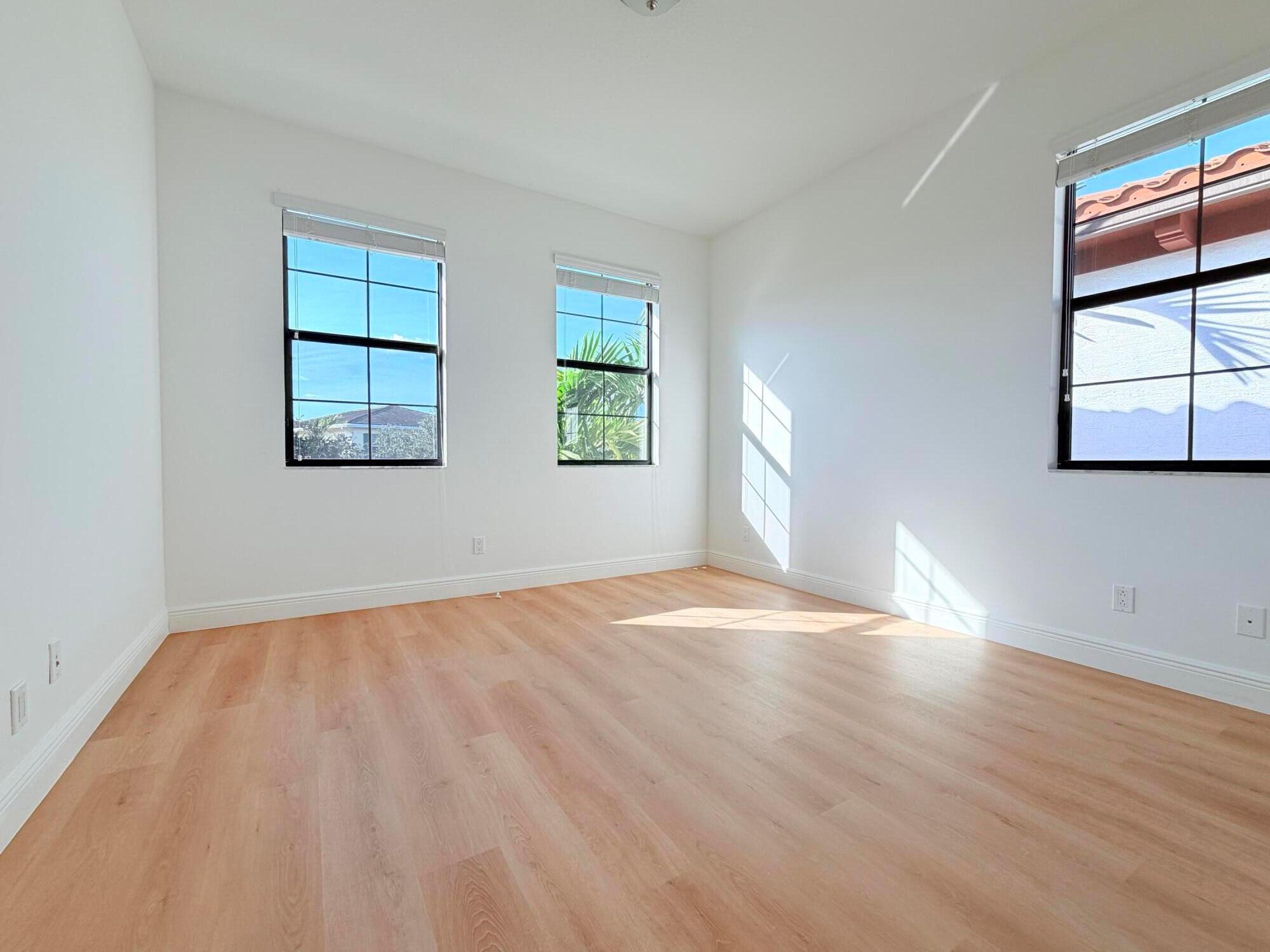 ALTON - Residential Lease