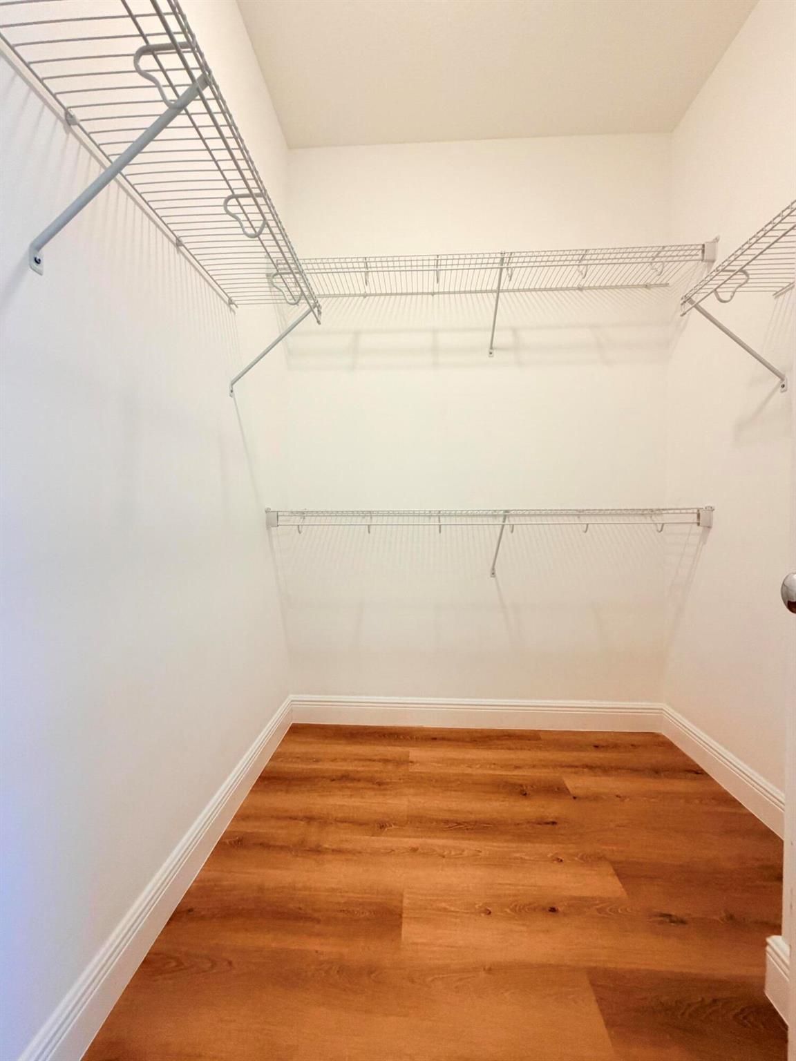 ALTON - Residential Lease