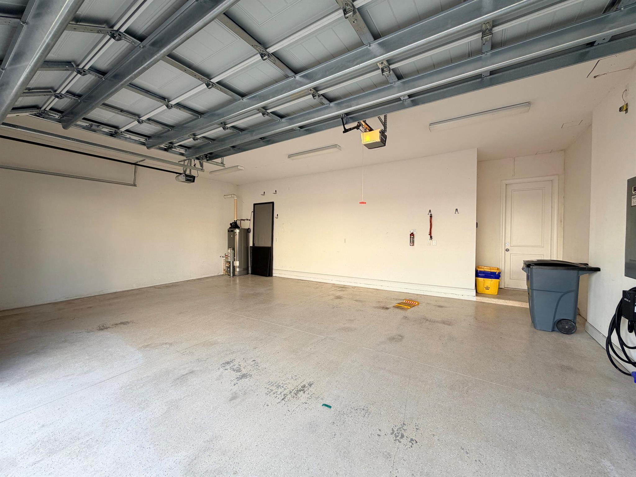 ALTON - Residential Lease