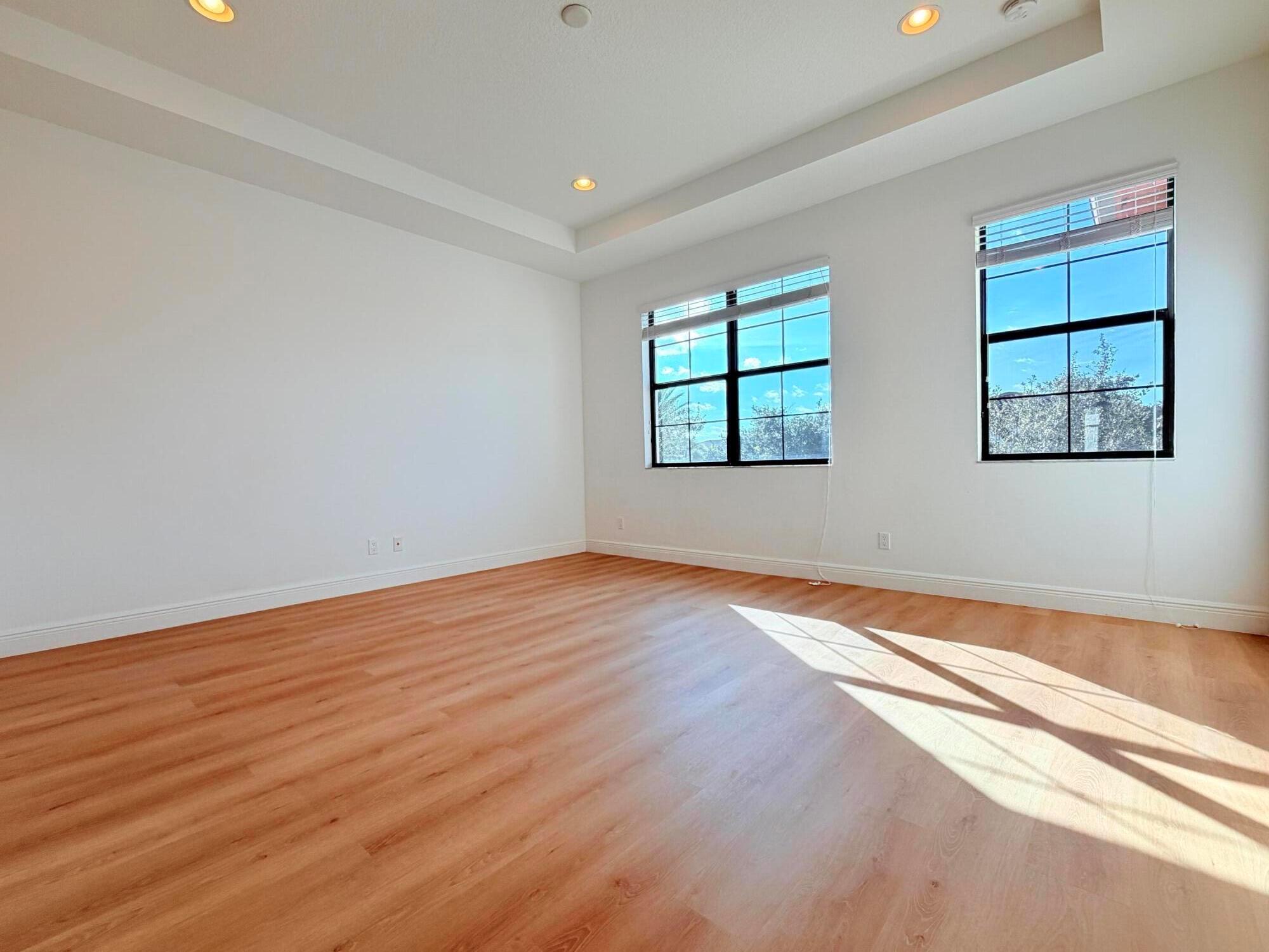 ALTON - Residential Lease