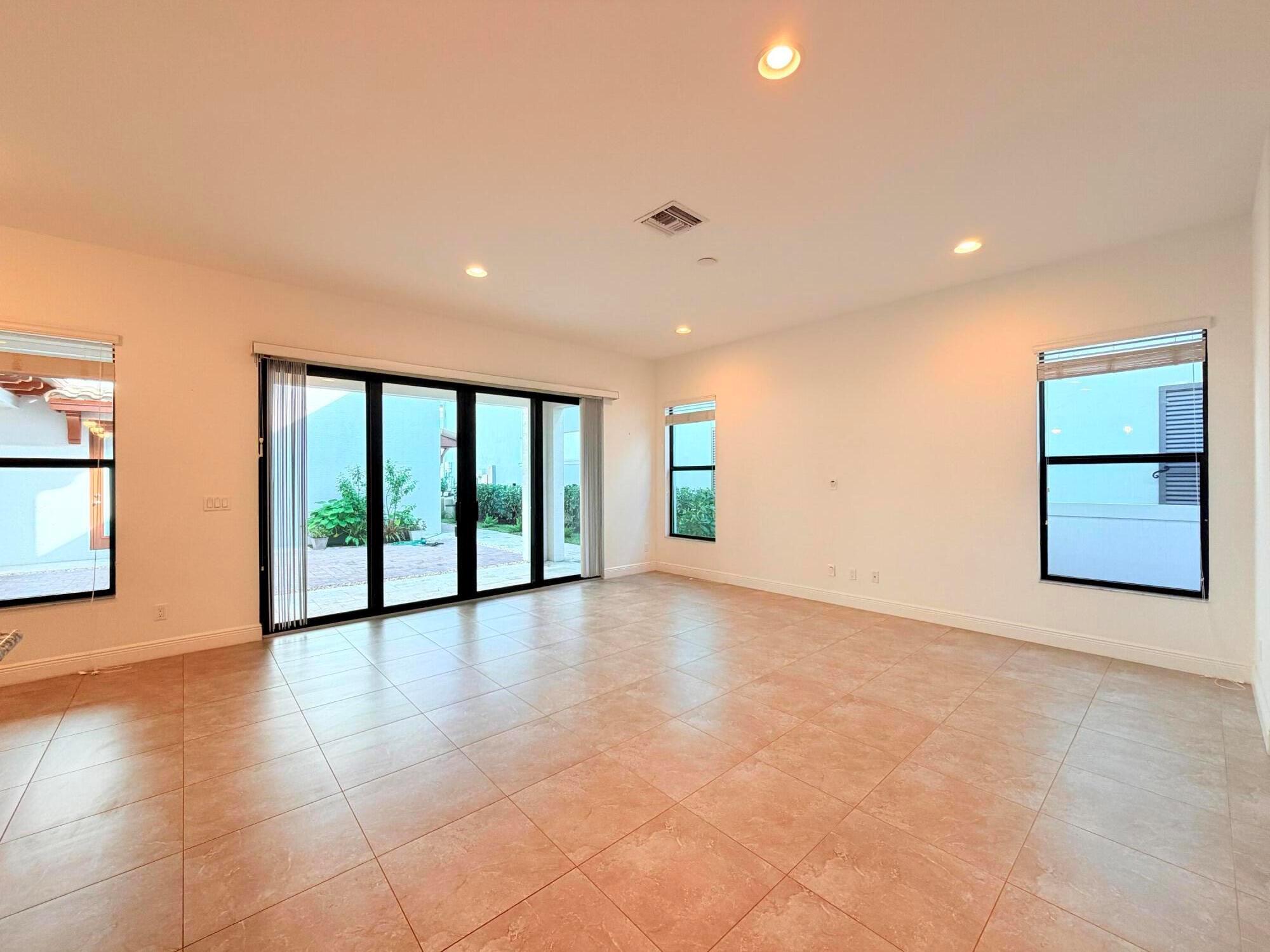 ALTON - Residential Lease