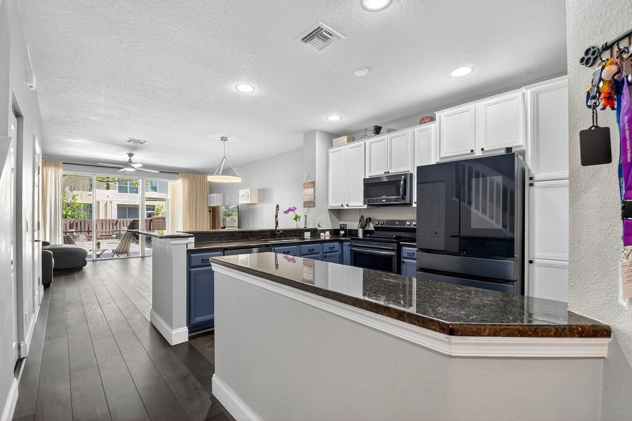 9663 Lago Drive