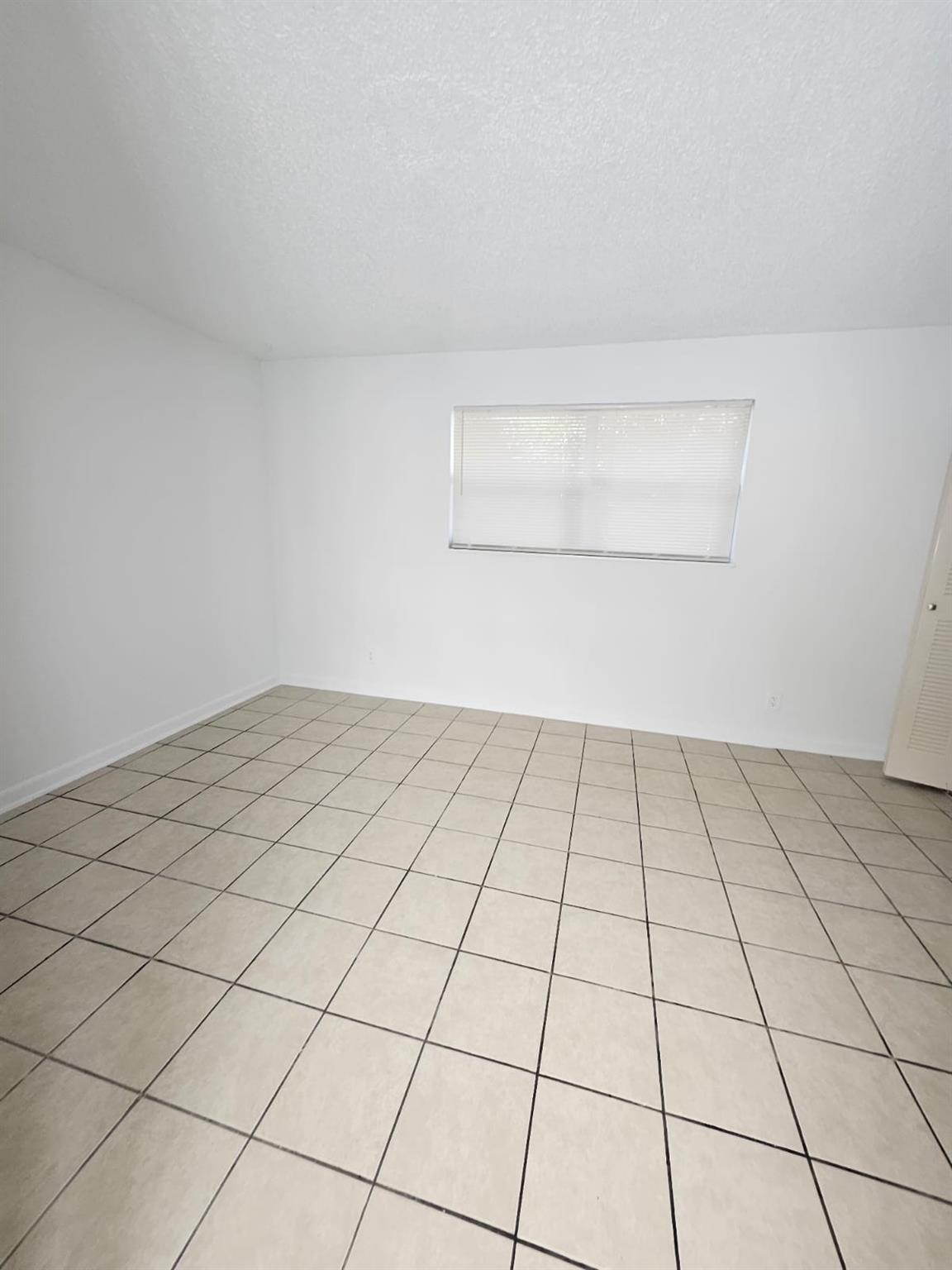 1151 NE 17th Ct 27