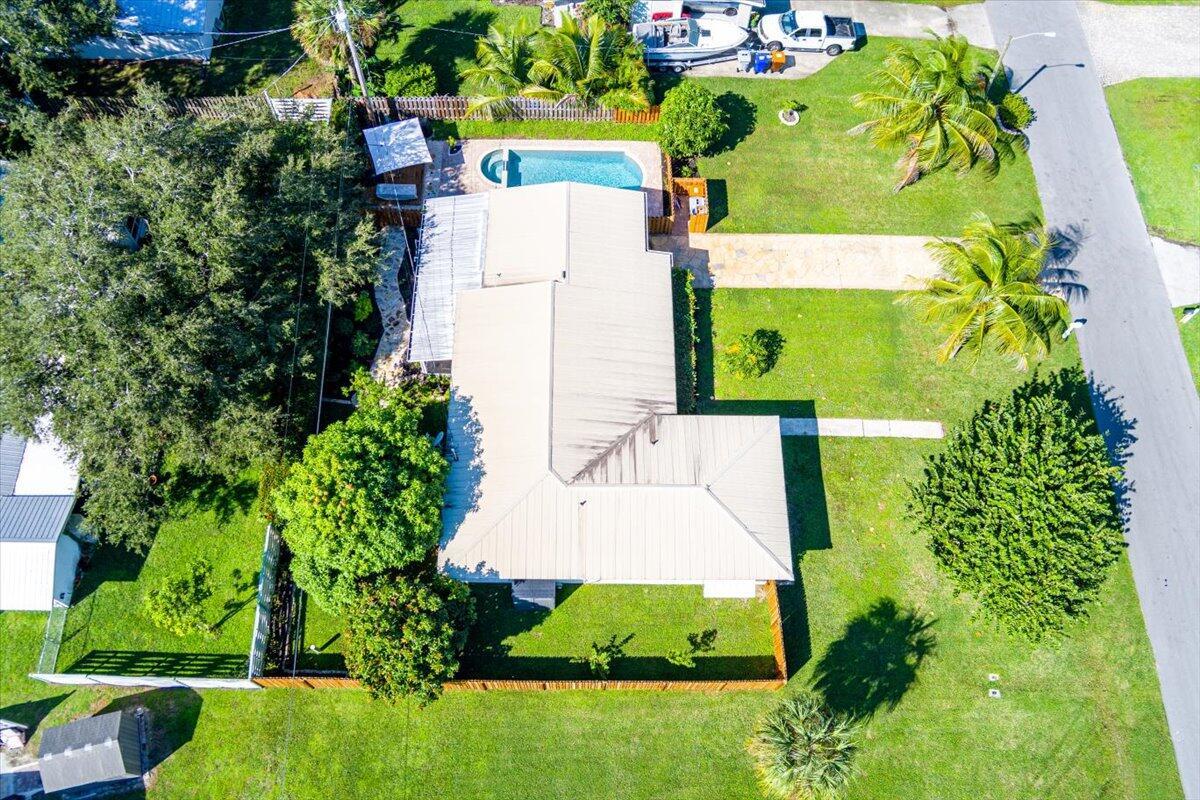VERO SHORES UNIT 1 - Residential
