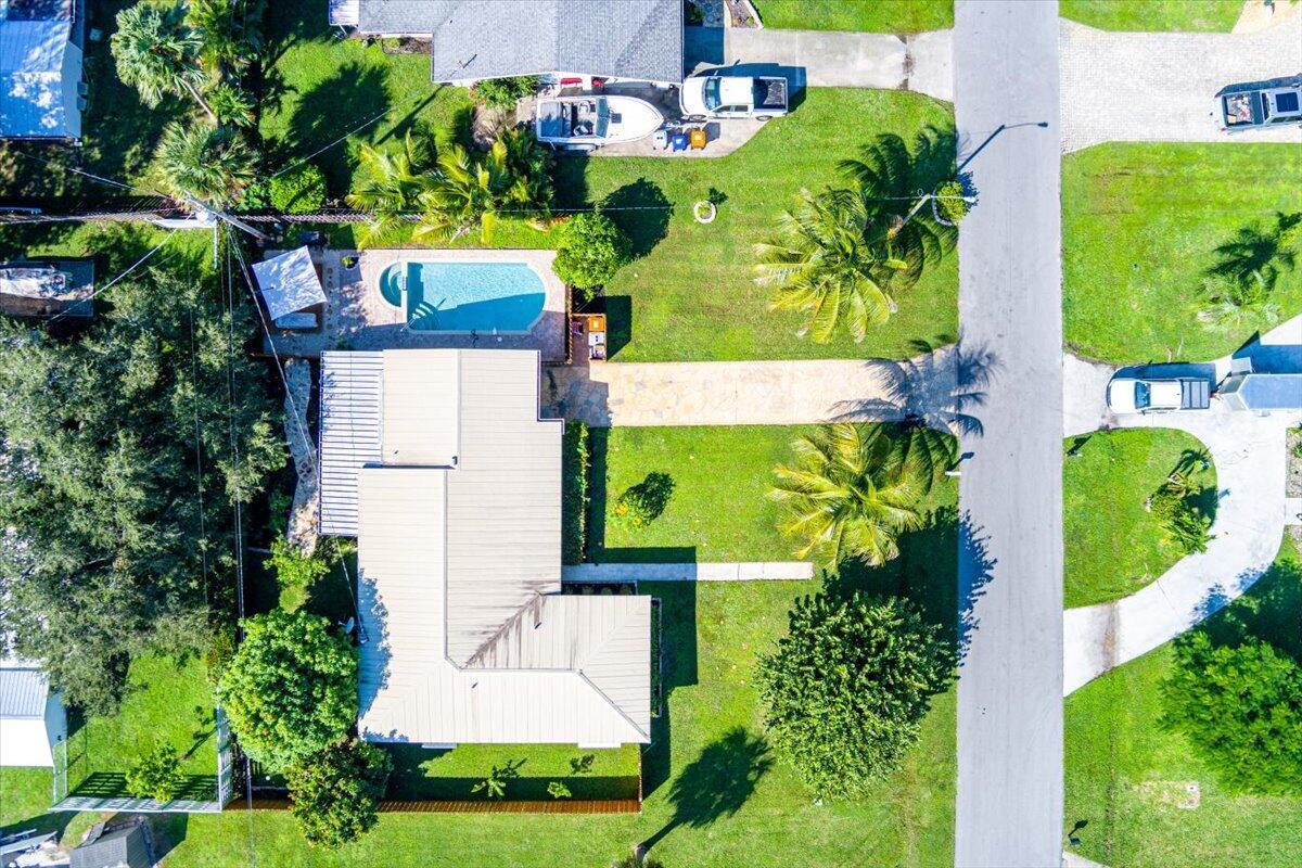 VERO SHORES UNIT 1 - Residential