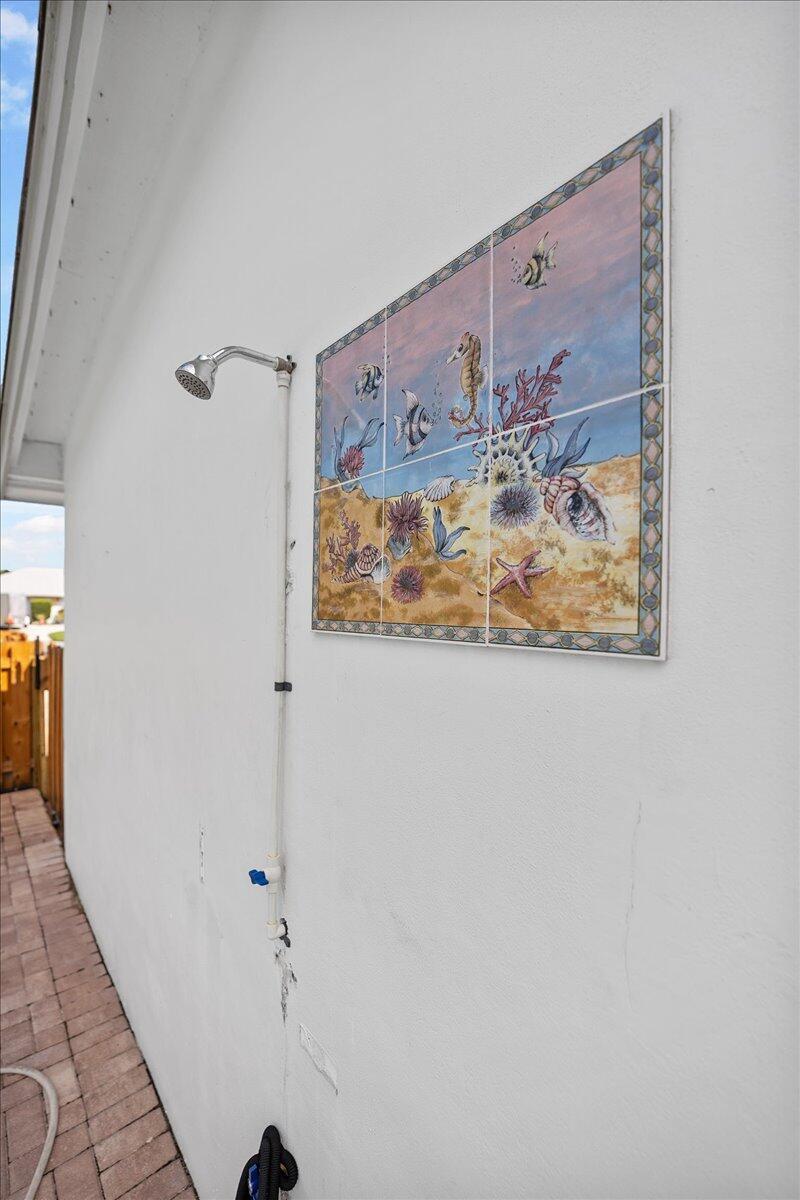 VERO SHORES UNIT 1 - Residential