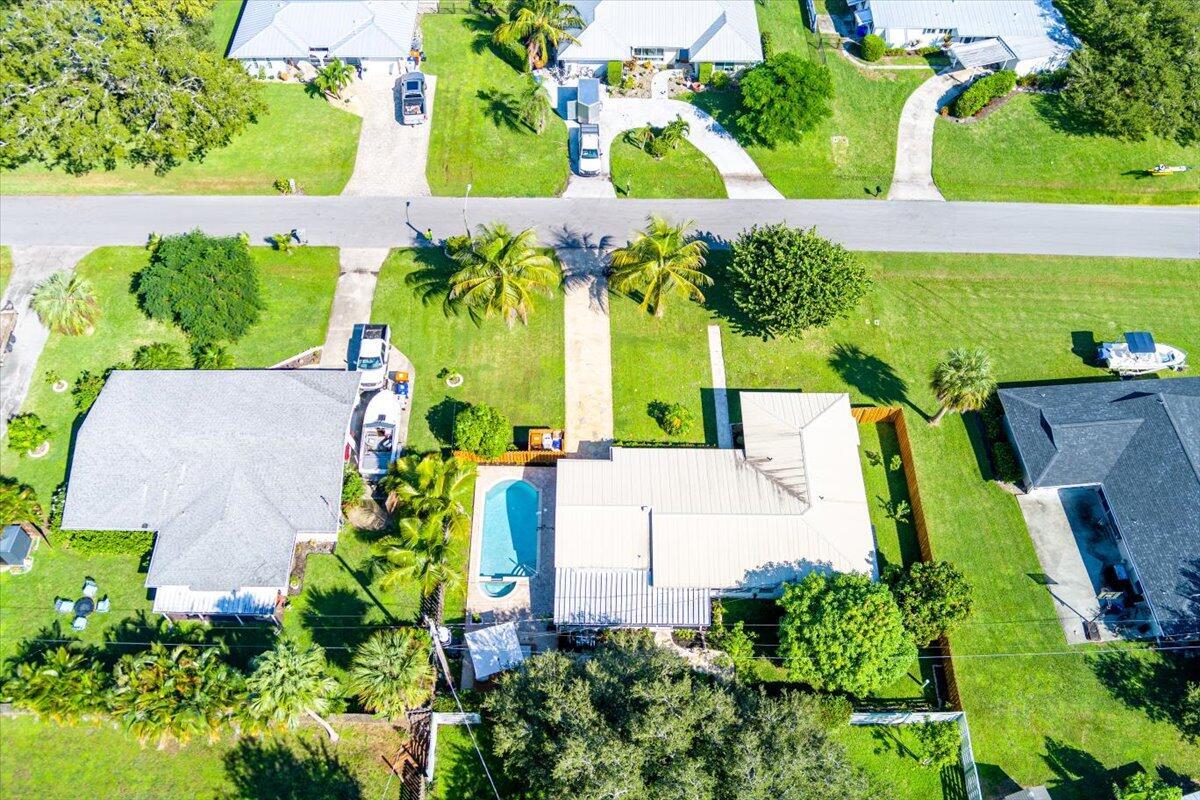 VERO SHORES UNIT 1 - Residential