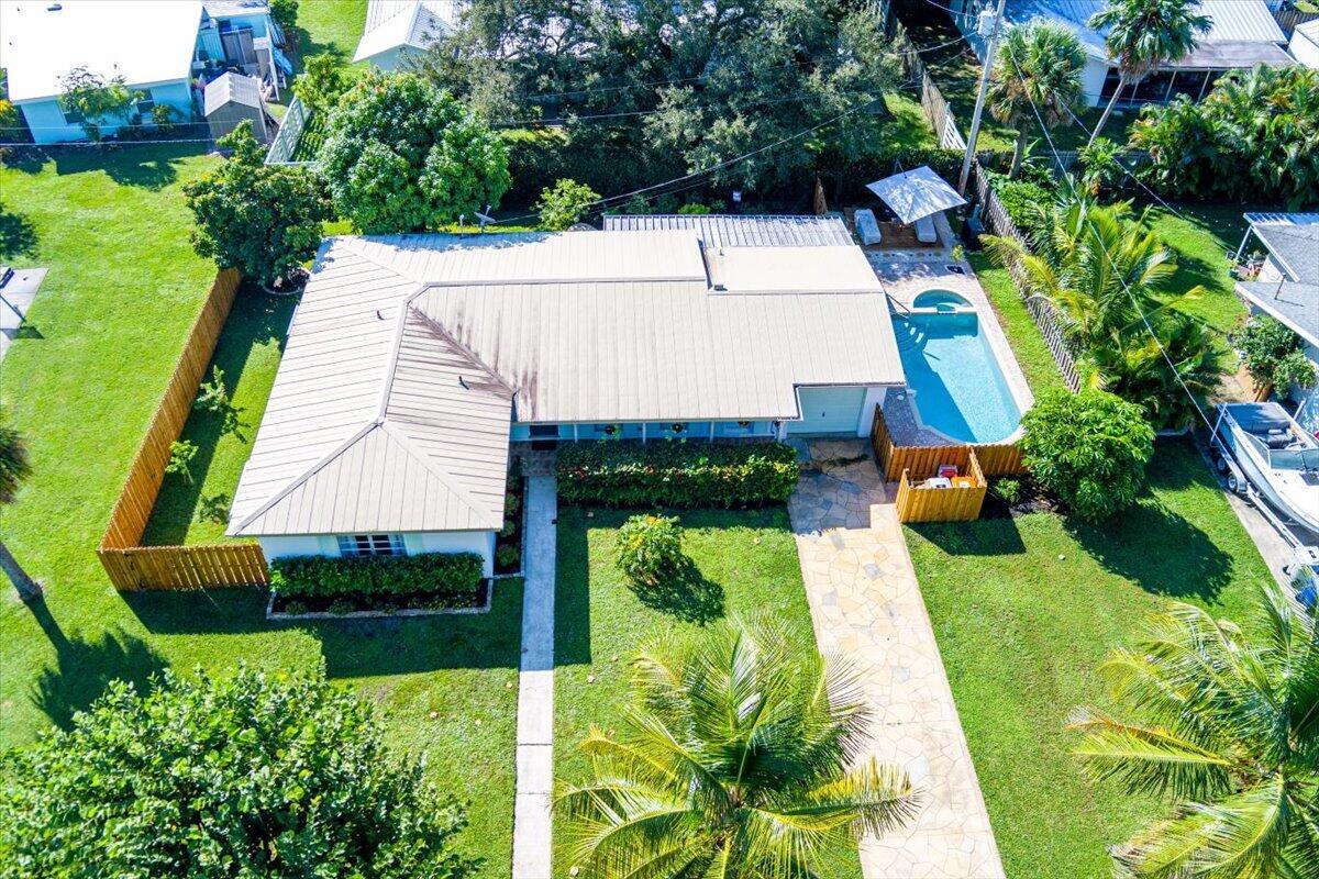 VERO SHORES UNIT 1 - Residential