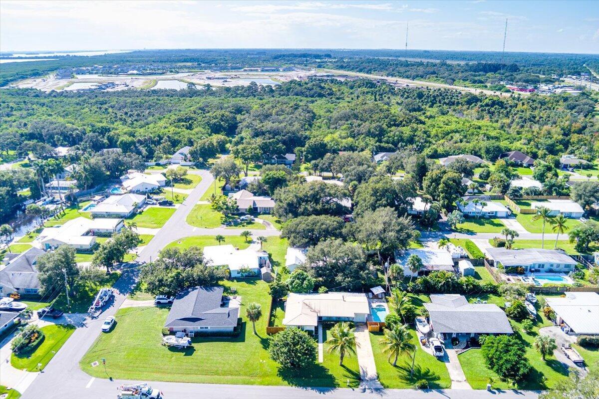 VERO SHORES UNIT 1 - Residential