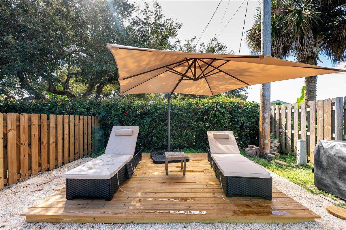 VERO SHORES UNIT 1 - Residential