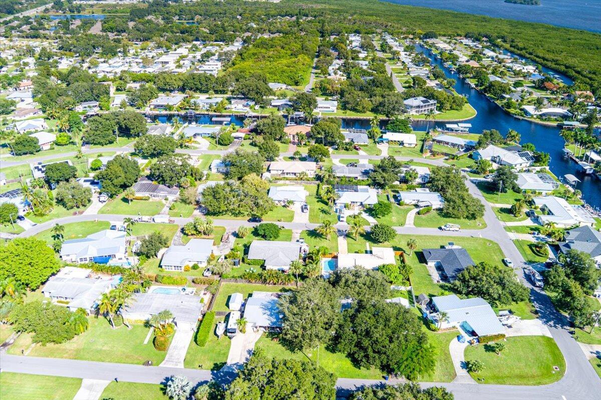 VERO SHORES UNIT 1 - Residential