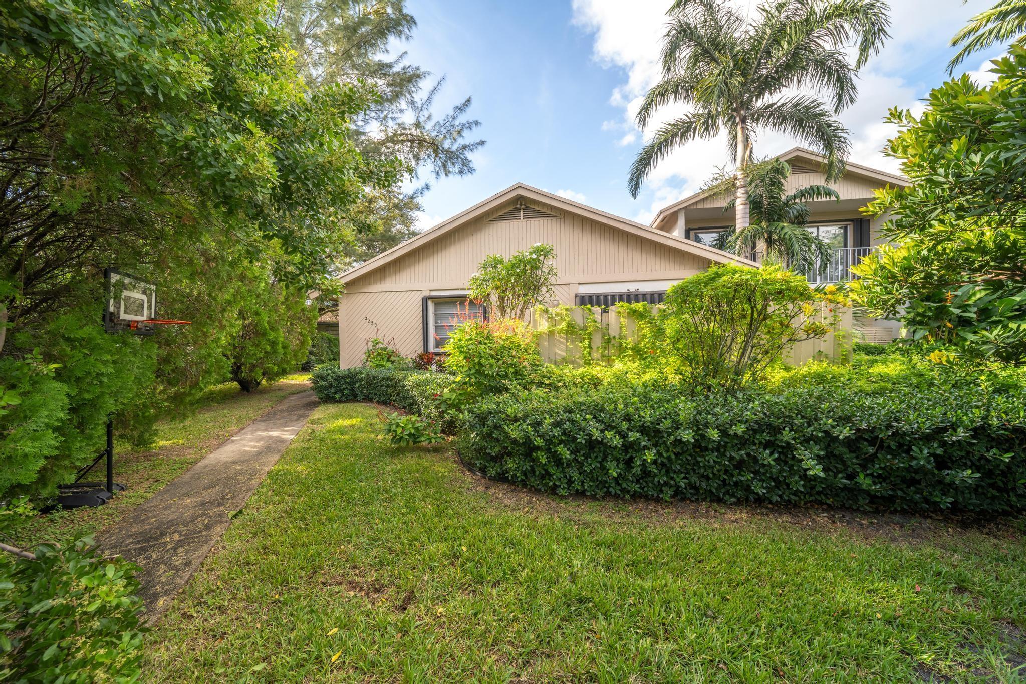 2259 Nova Village Dr