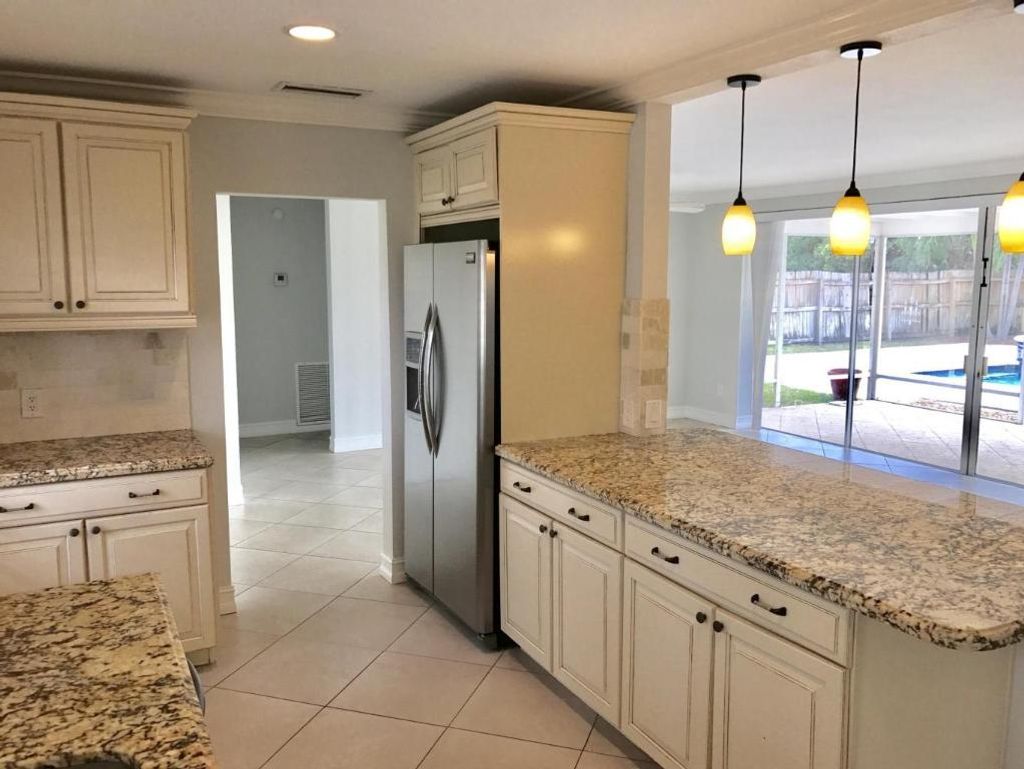 Photo of 1070 SW 12th Street, Boca Raton, FL 33486 (MLS # R10961859)