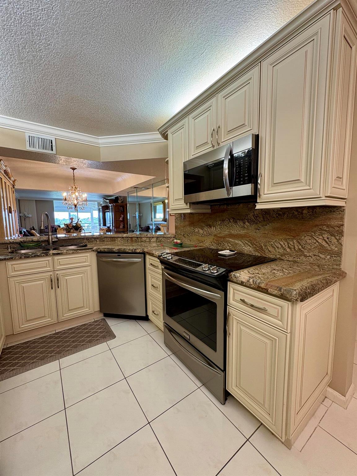 23249 Barwood Lane 402