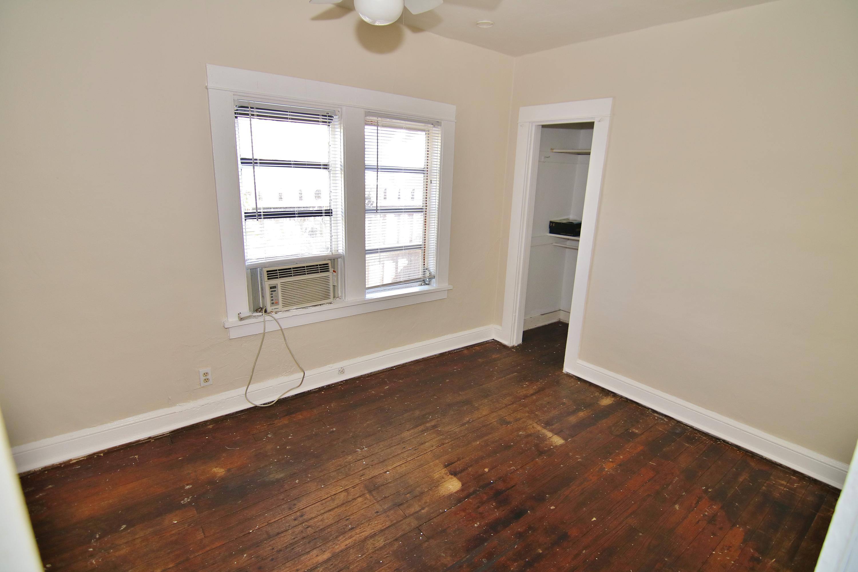 LAKE WORTH TOWN OF - Residential Lease