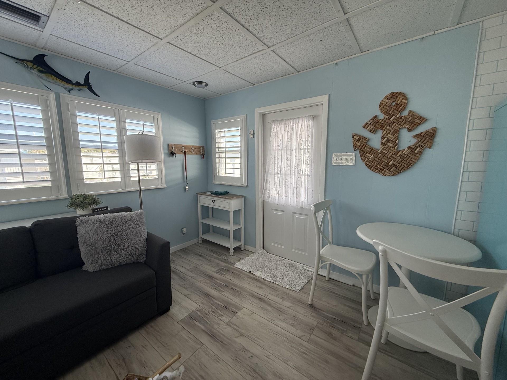20 Hibiscus Dr, Boynton Beach, FL, 33435/$349,000 4 20 Hibiscus Dr
