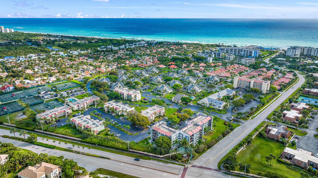 Photo of 1605 S Us Highway 1 #M1-404, Jupiter, FL 33477 (MLS # R10786697)