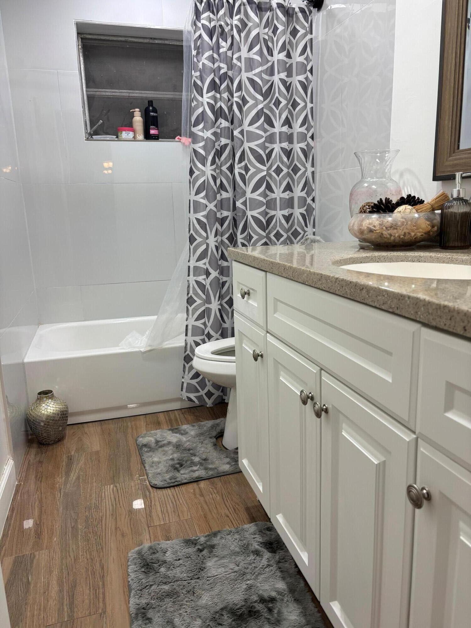 Foxwood Hollow - Residential