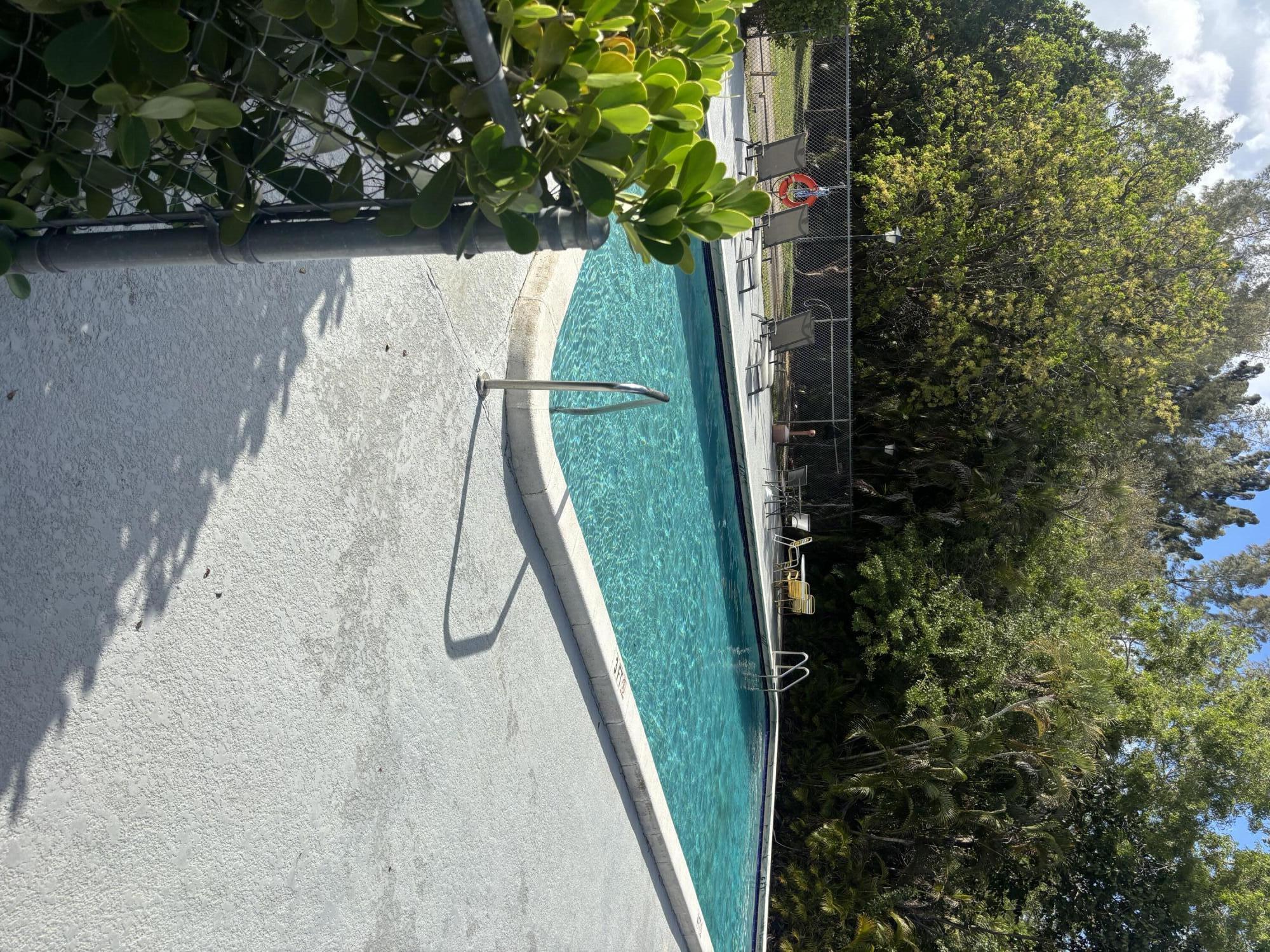 2980 Riverside Drive 323-3