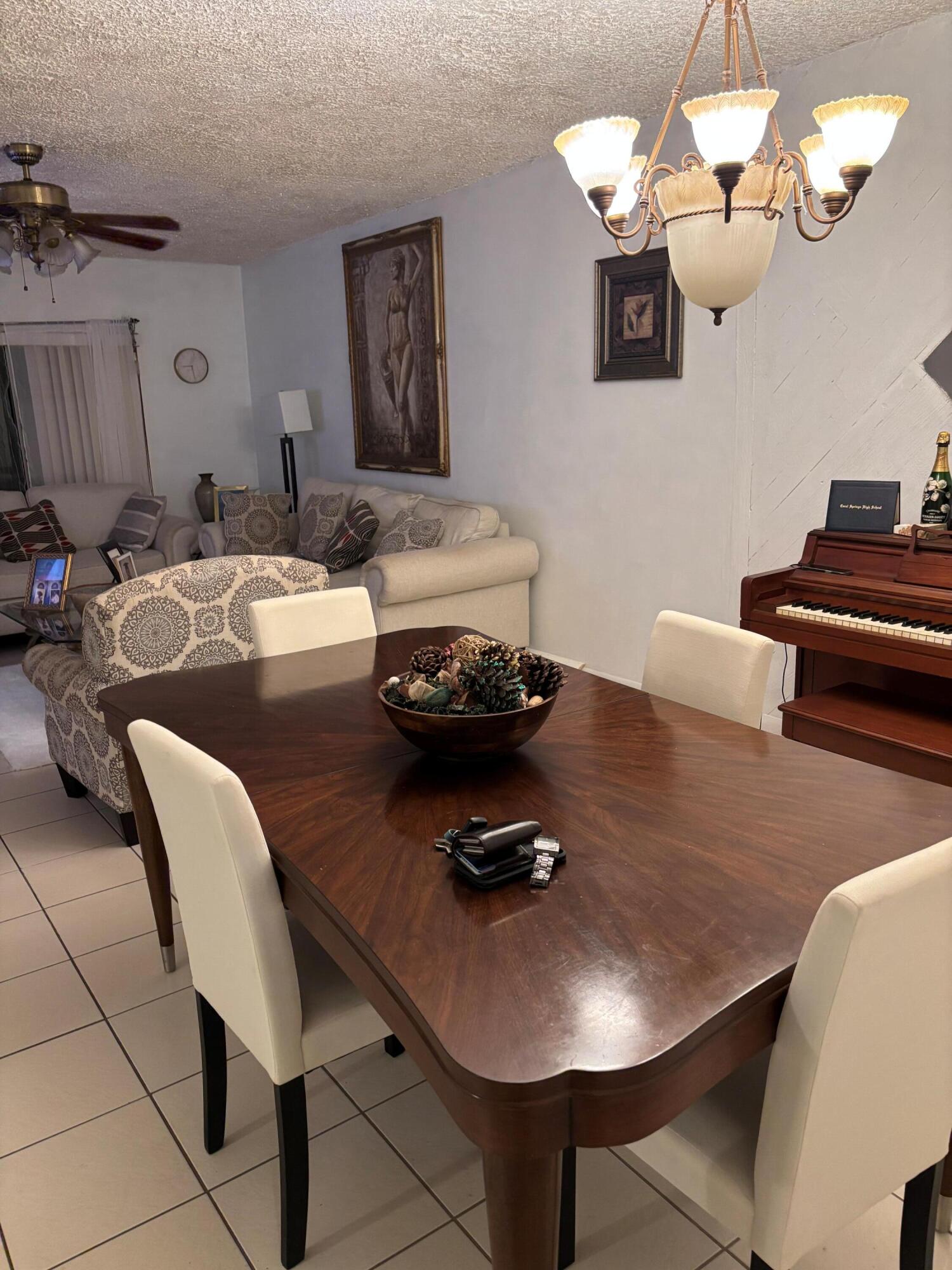 Foxwood Hollow - Residential