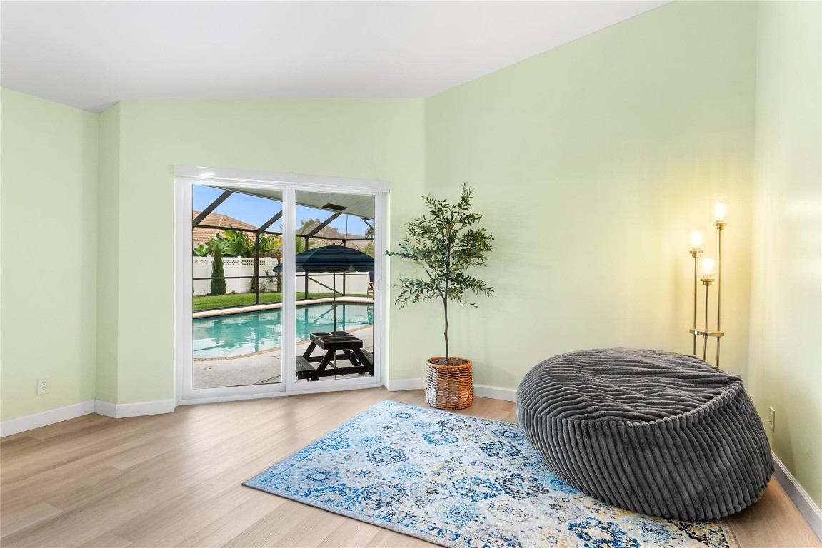 North Spgs 132-38 B - Residential