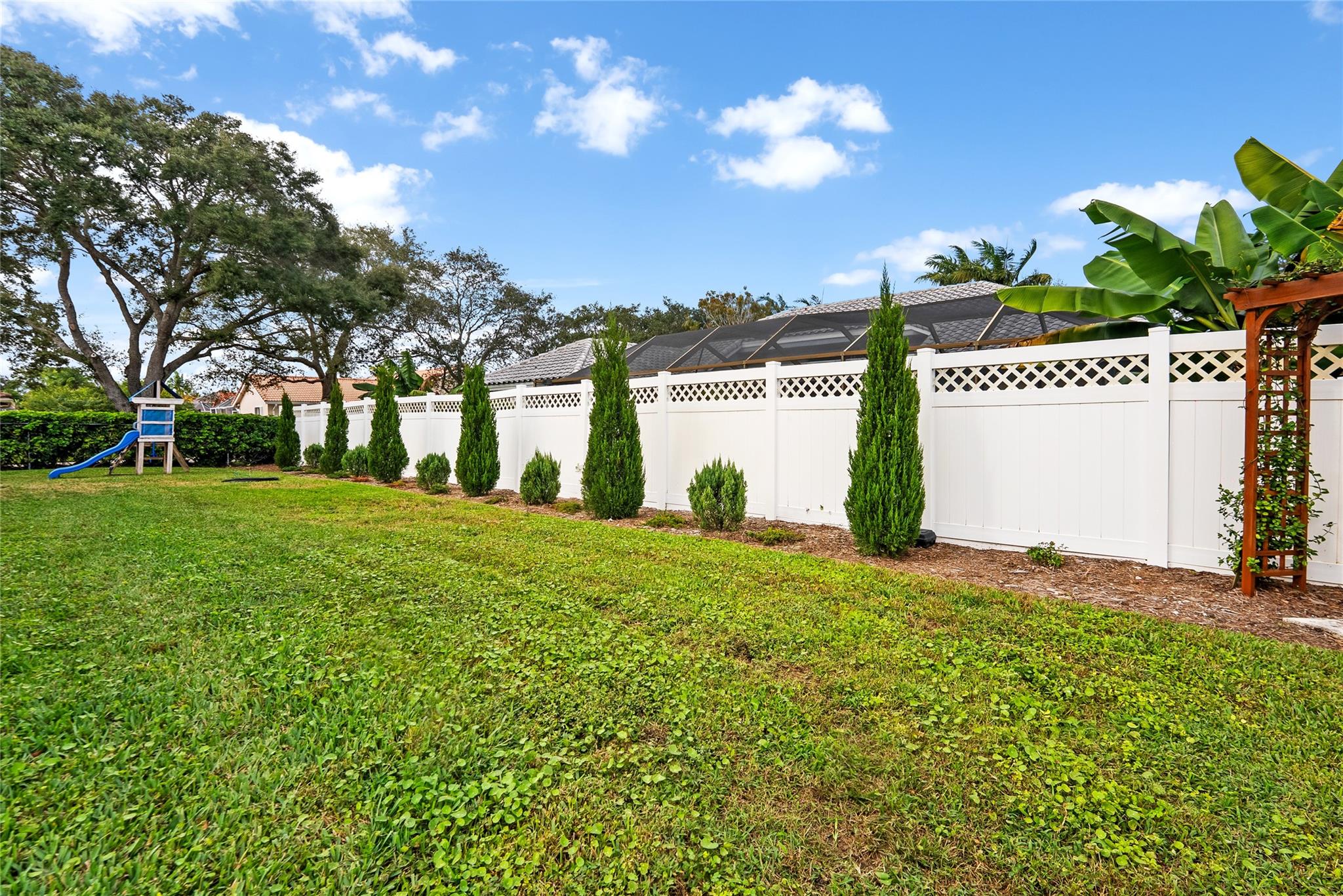 North Spgs 132-38 B - Residential