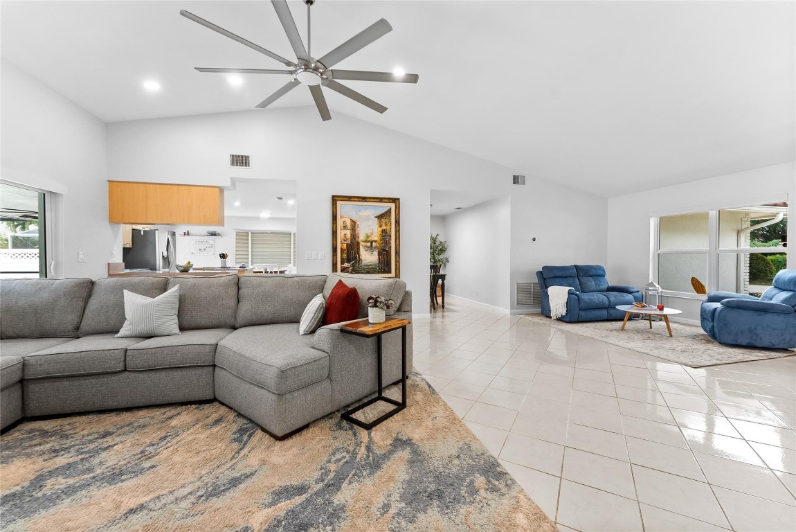 North Spgs 132-38 B - Residential