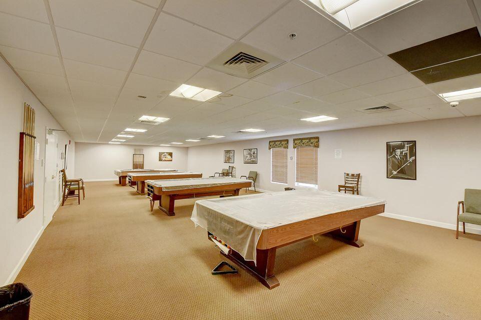 VILLAGE ROYALE ON THE GRE - Residential